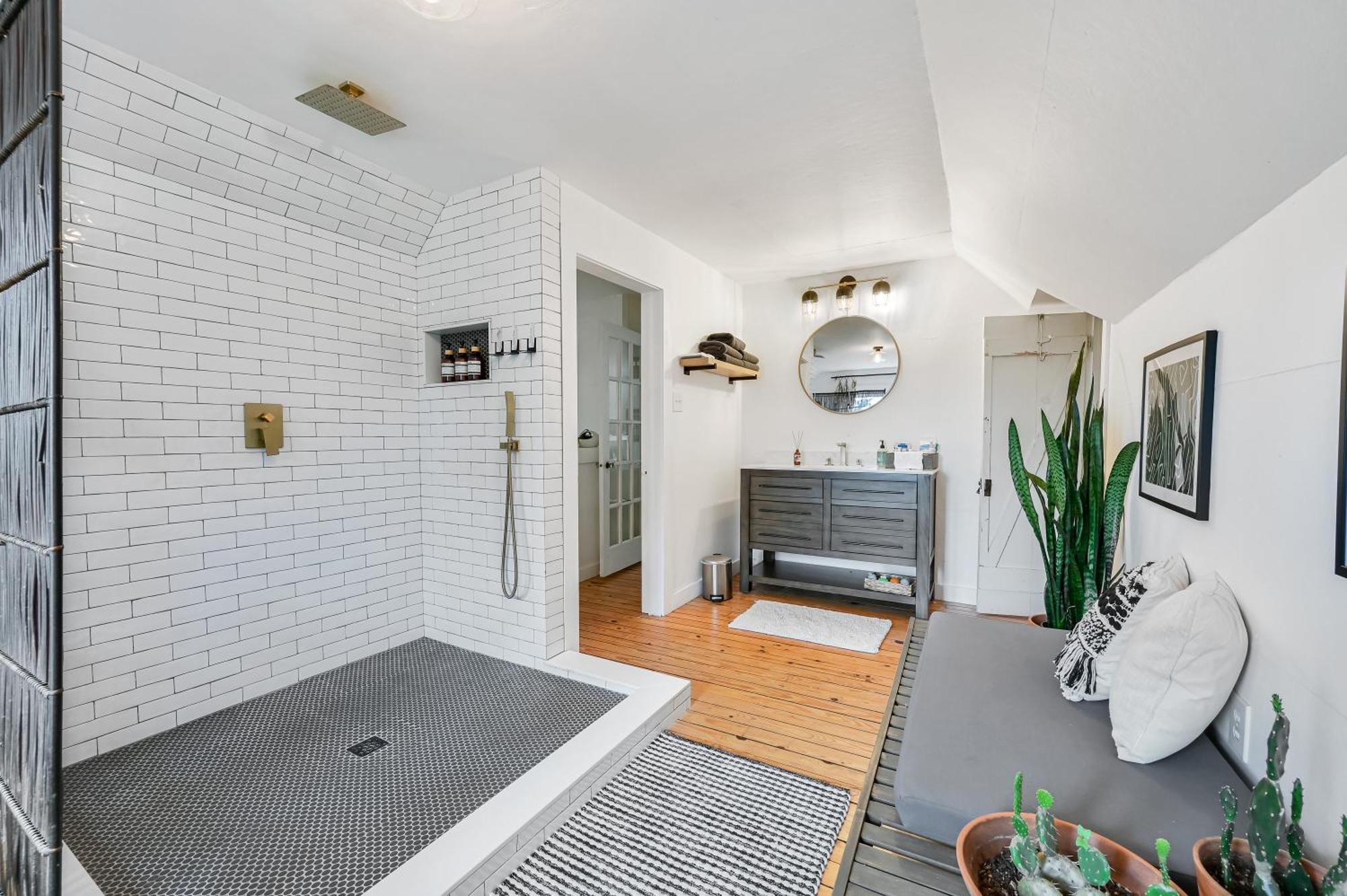 Asheville Urban Farmhouse Entire Home 4 Mi To Dt Εξωτερικό φωτογραφία